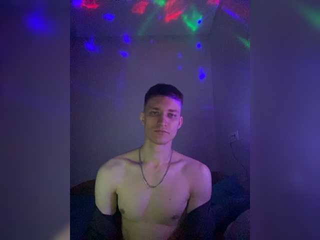 Live sex webcam photo for Mikhail-6i9 #278098200