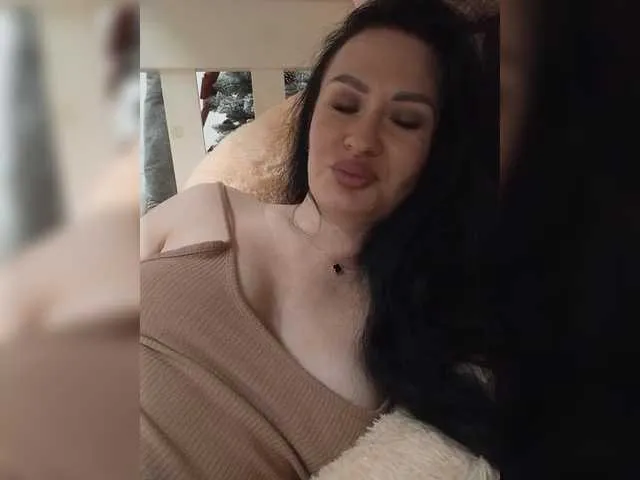 Live sex webcam photo for Mikki88K #290288577