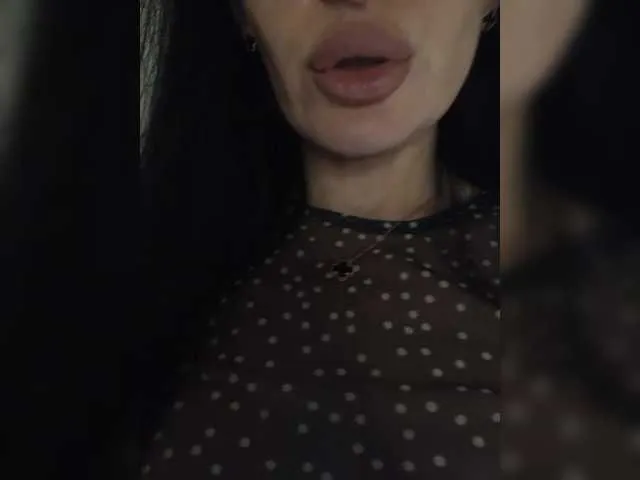 Live sex webcam photo for Mikki88K #292425289