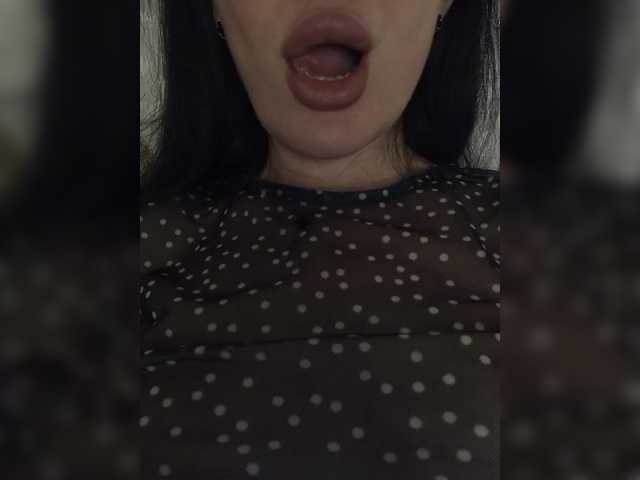 Live sex webcam photo for Mikki88K #292443025