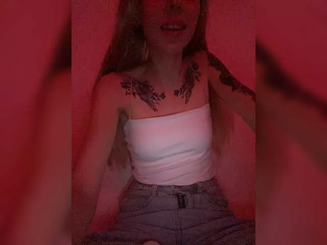 Live sex webcam photo for Mila-26 #274588770