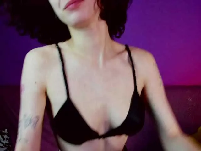 Live sex webcam photo for Mila-Hot #276371135
