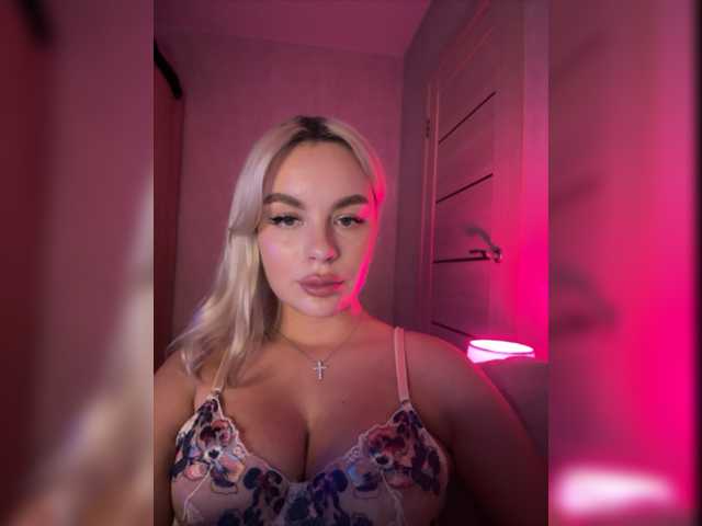 Live sex webcam photo for Mila-m #276014925