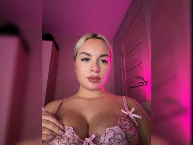 Live sex webcam photo for Mila-m #276622550