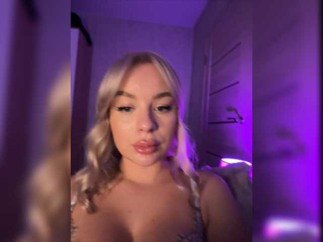 Live sex webcam photo for Mila-m #276741047