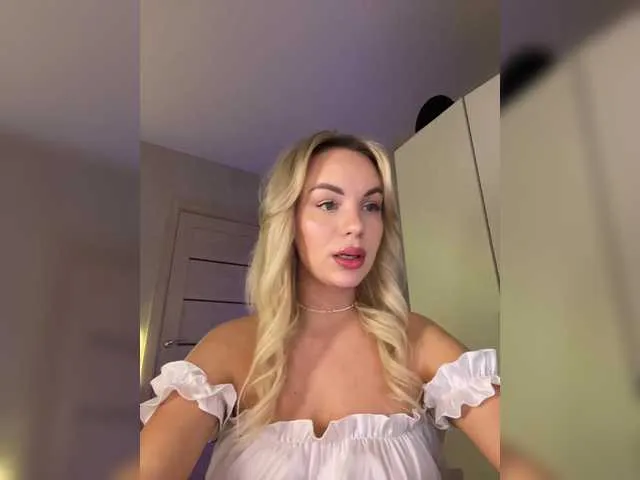 Live sex webcam photo for Mila-m #290939271