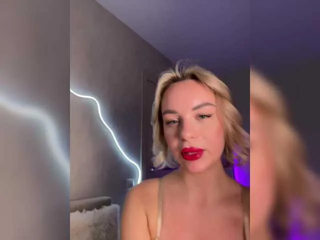 Live sex webcam photo for Mila-m #291943097