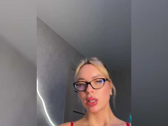 Live sex webcam photo for Mila-m #291978001