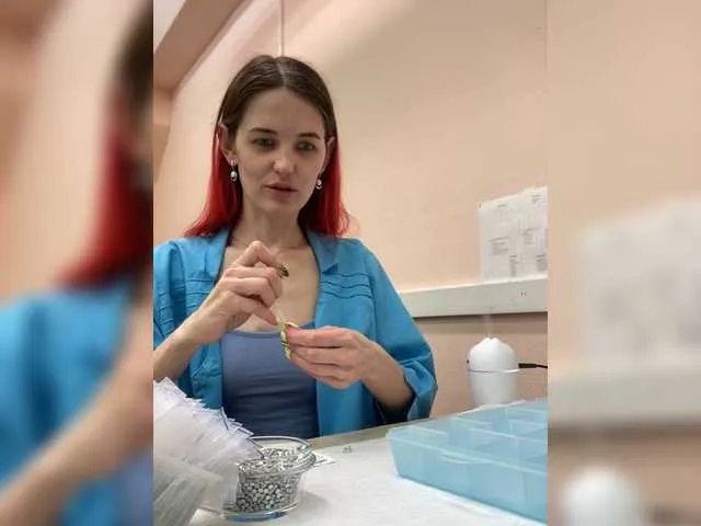 Live sex webcam photo for MilaBi-192569 #273601766