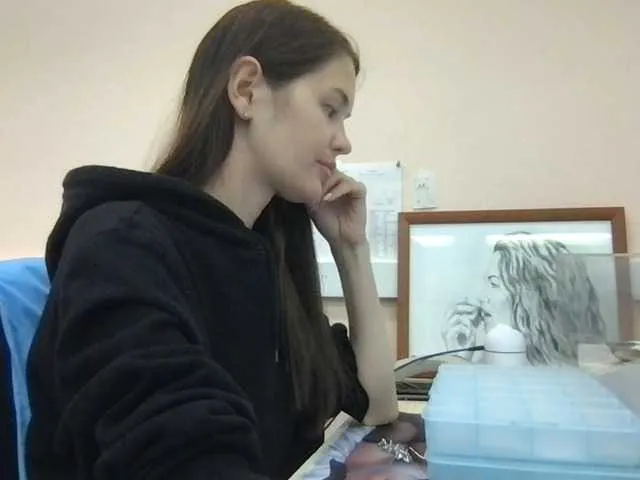 Live sex webcam photo for MilaBi-192569 #274600922