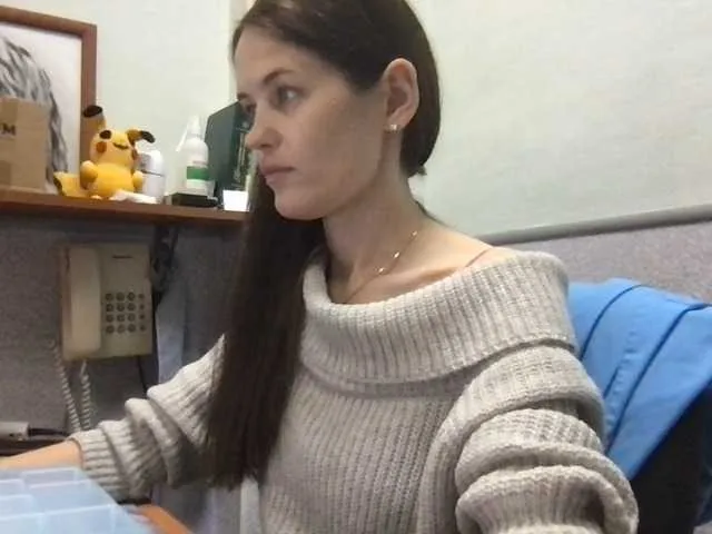 Live sex webcam photo for MilaBi-192569 #275257345