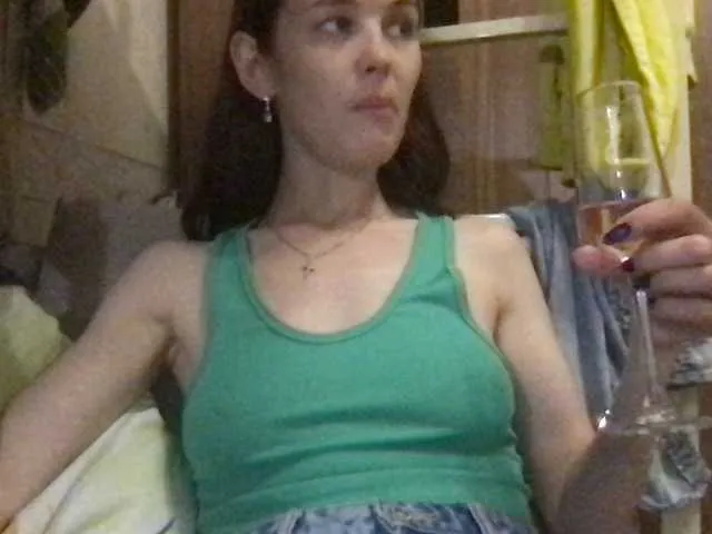 Live sex webcam photo for MilaBi-192569 #275716692