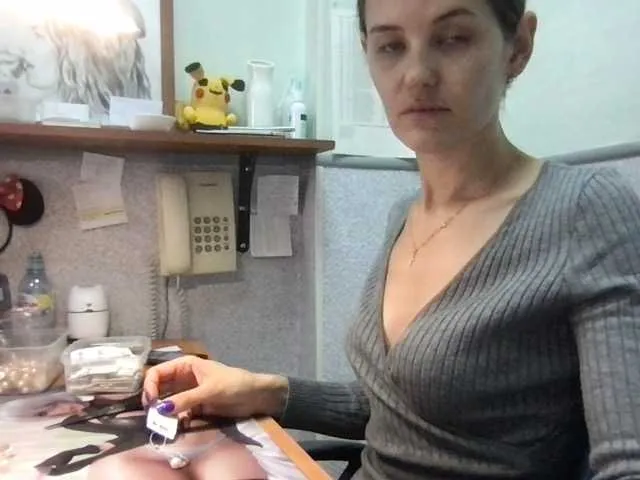 Live sex webcam photo for MilaBi-192569 #276311944