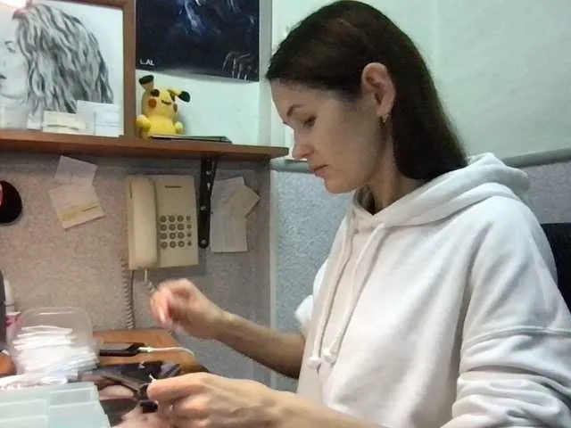Live sex webcam photo for MilaBi-192569 #276522329