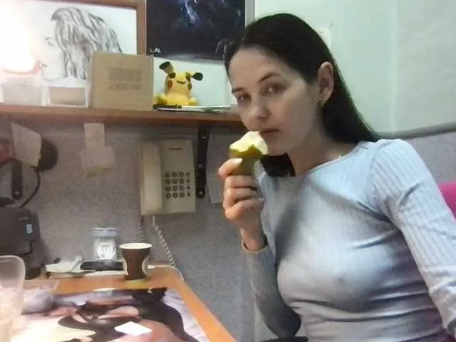 Live sex webcam photo for MilaBi-192569 #276968991