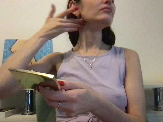 Live sex webcam photo for MilaBi-192569 #277340303