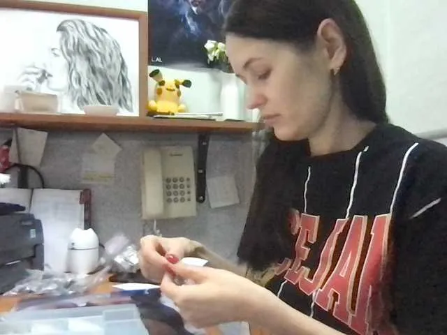 Live sex webcam photo for MilaBi-192569 #277364705