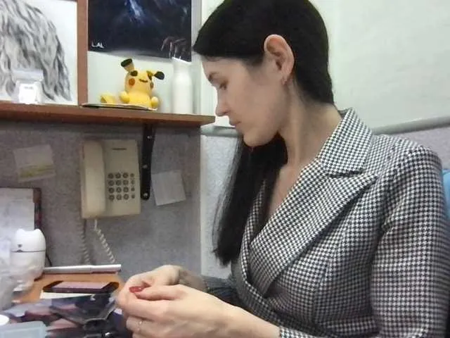 Live sex webcam photo for MilaBi-192569 #277407531