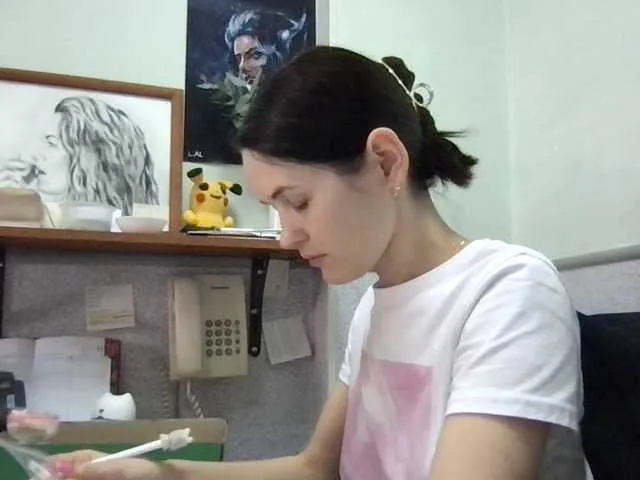Live sex webcam photo for MilaBi-192569 #277658175