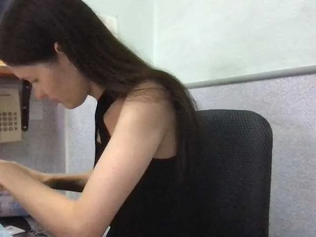 Live sex webcam photo for MilaBi-192569 #282423847