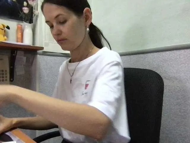 Live sex webcam photo for MilaBi-192569 #283964868