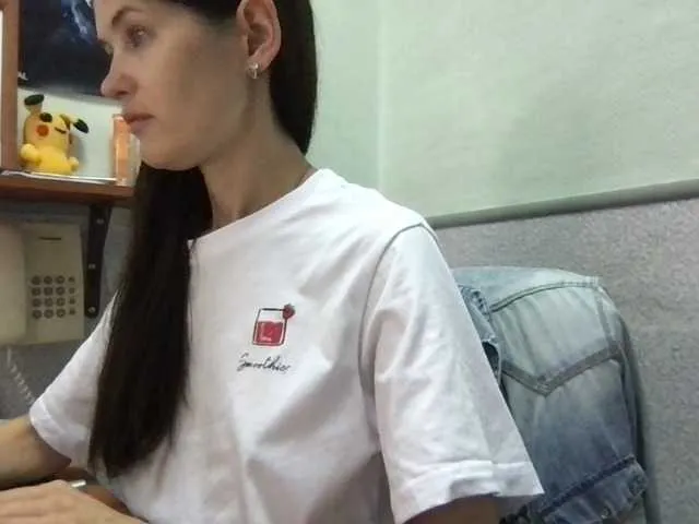 Live sex webcam photo for MilaBi-192569 #289195193