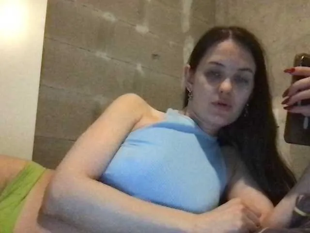 Live sex webcam photo for MilaBi-192569 #290993058