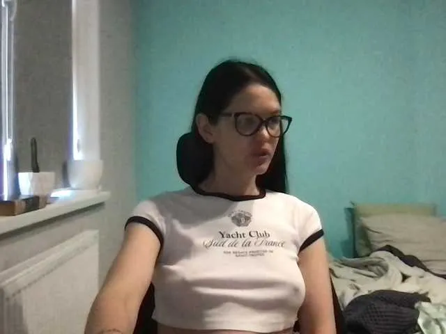 Live sex webcam photo for MilaBi-192569 #293845187