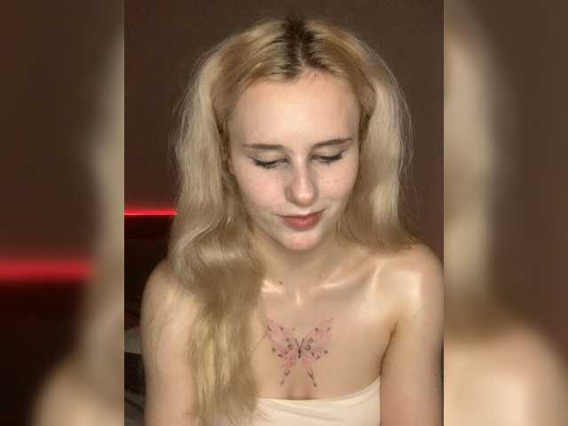 Live sex webcam photo for MilaElin #292191566