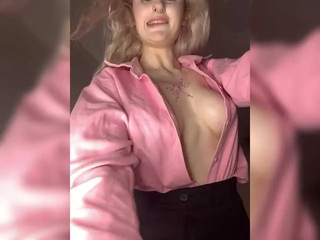 Live sex webcam photo for MilaElin #292386329