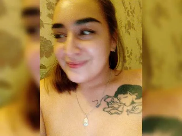 Live sex webcam photo for MilaLav #271685395