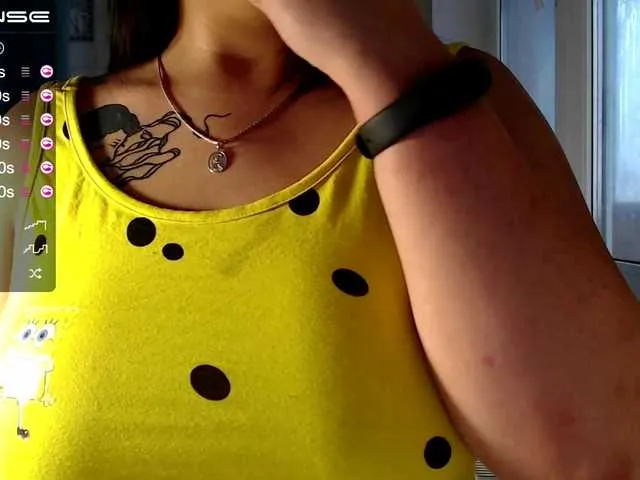 Live sex webcam photo for MilaLav #272159421