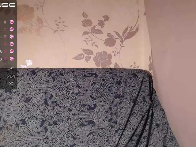 Live sex webcam photo for MilaLav #272954359
