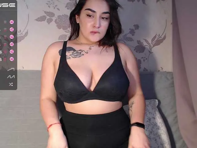 Live sex webcam photo for MilaLav #273000606