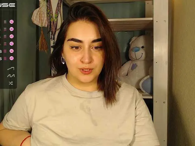 Live sex webcam photo for MilaLav #273152072