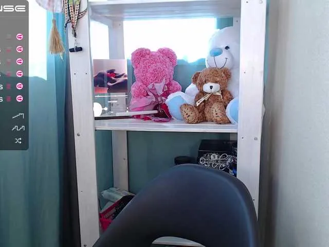Live sex webcam photo for MilaLav #273187982