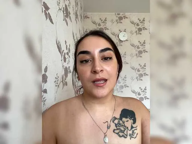 Live sex webcam photo for MilaLav #273752045