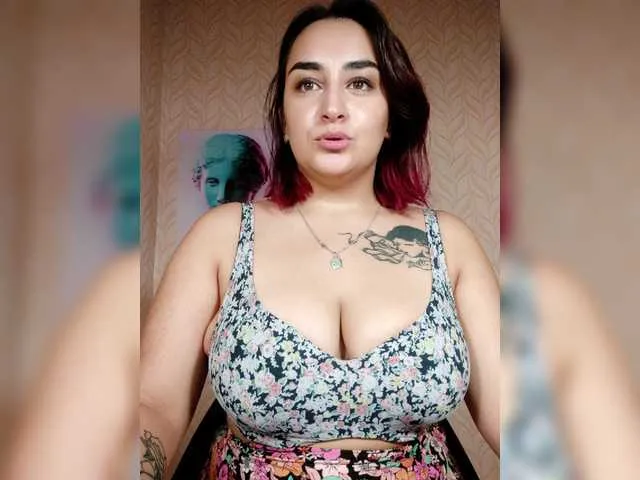 Live sex webcam photo for MilaLav #274361404
