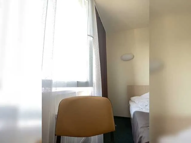 Live sex webcam photo for MilaLav #274468110