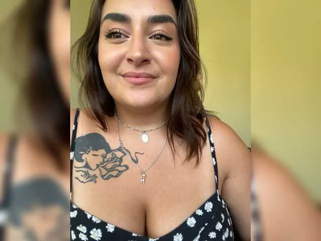 Live sex webcam photo for MilaLav #275805323