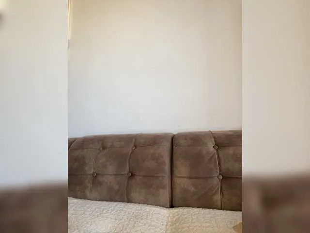 Live sex webcam photo for MilaLav #276789420