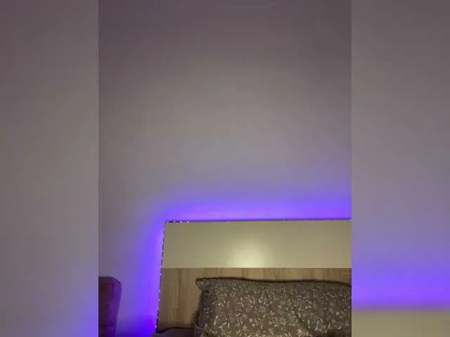 Live sex webcam photo for MilaLav #277284919