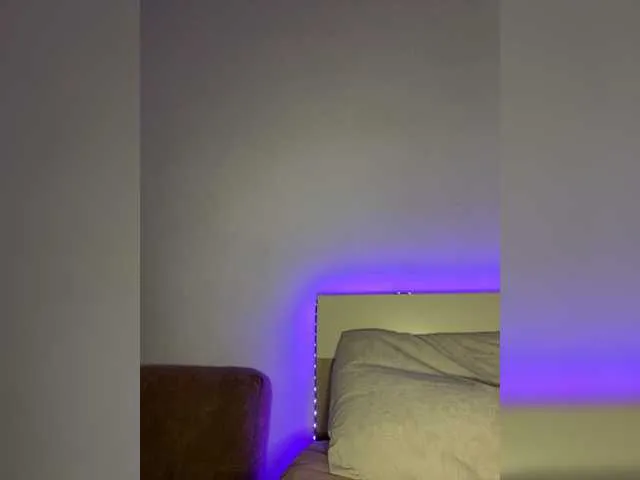 Live sex webcam photo for MilaLav #277318768