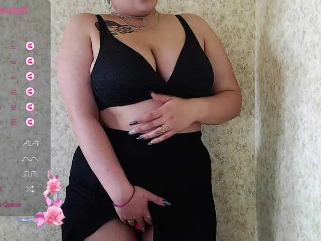 Live sex webcam photo for MilaLav #278209660
