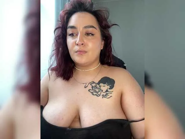 Live sex webcam photo for MilaLav #290944261