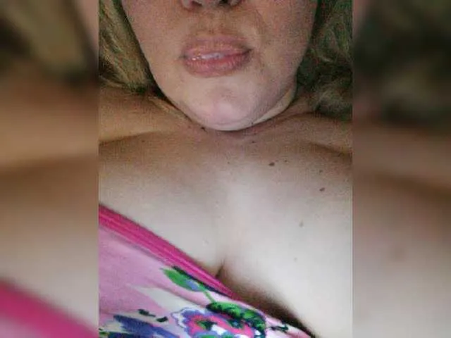 Live sex webcam photo for MilaLii #273298202