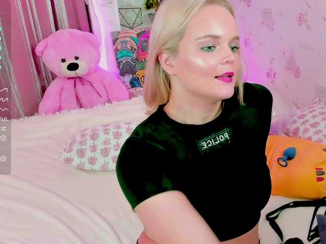 Live sex webcam photo for MilaRein #276317986