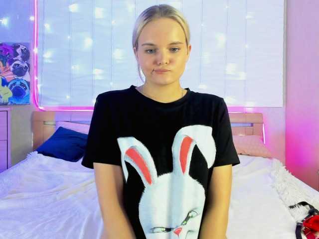 Live sex webcam photo for MilaRein #276498323