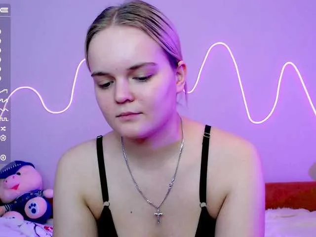 Live sex webcam photo for MilaRein #276857092