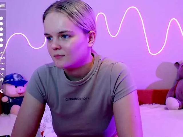 Live sex webcam photo for MilaRein #276887942